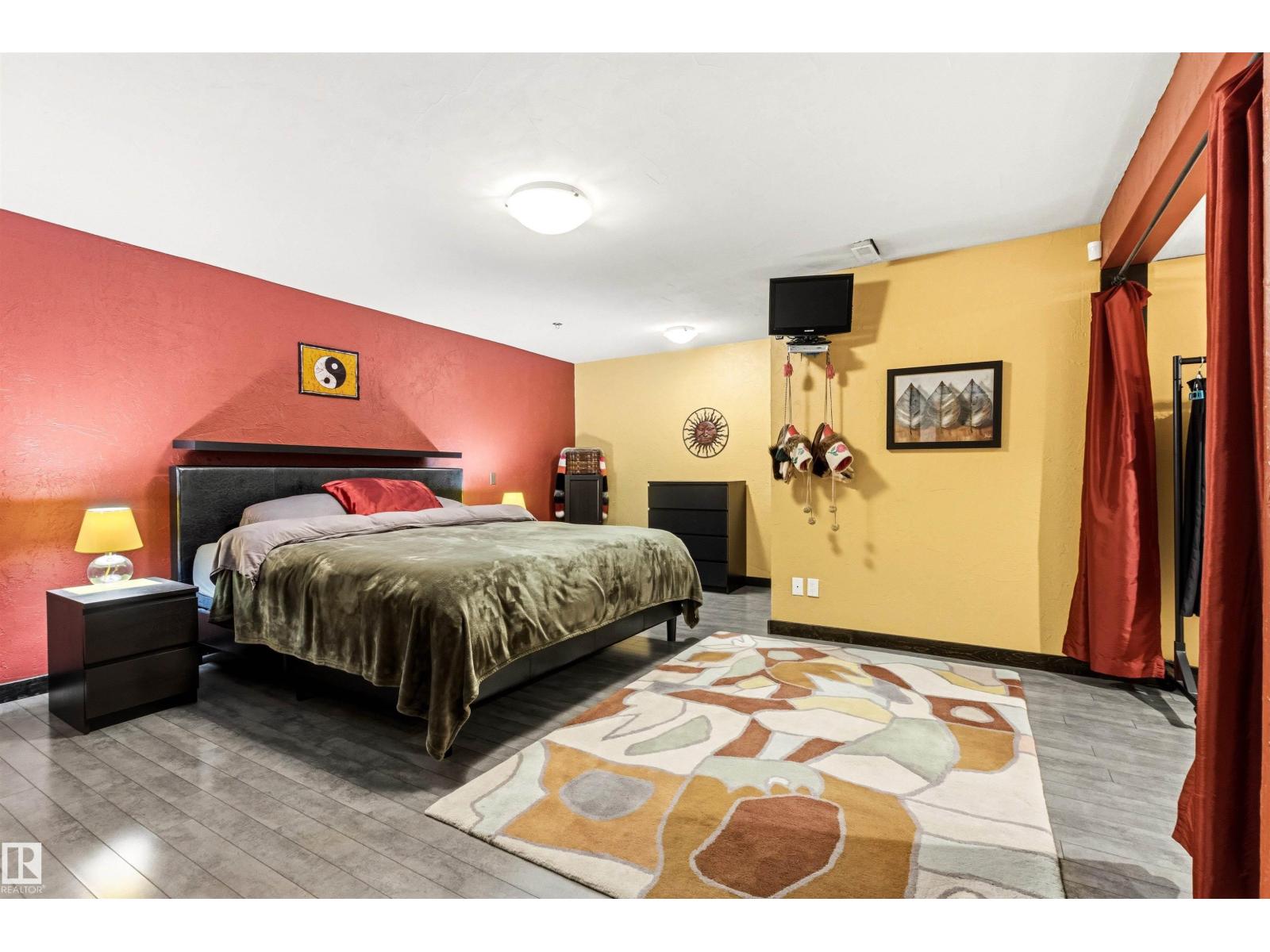 7 WESTVIEW PL - 28