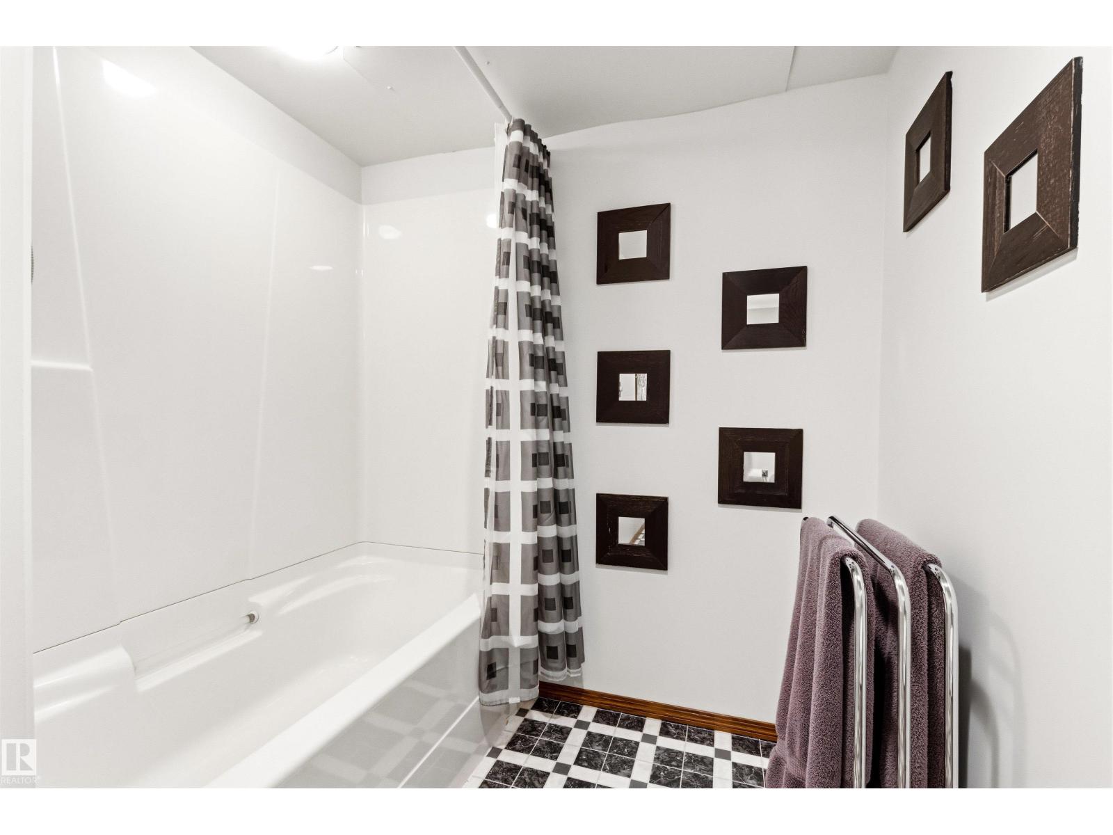 7 WESTVIEW PL - 32