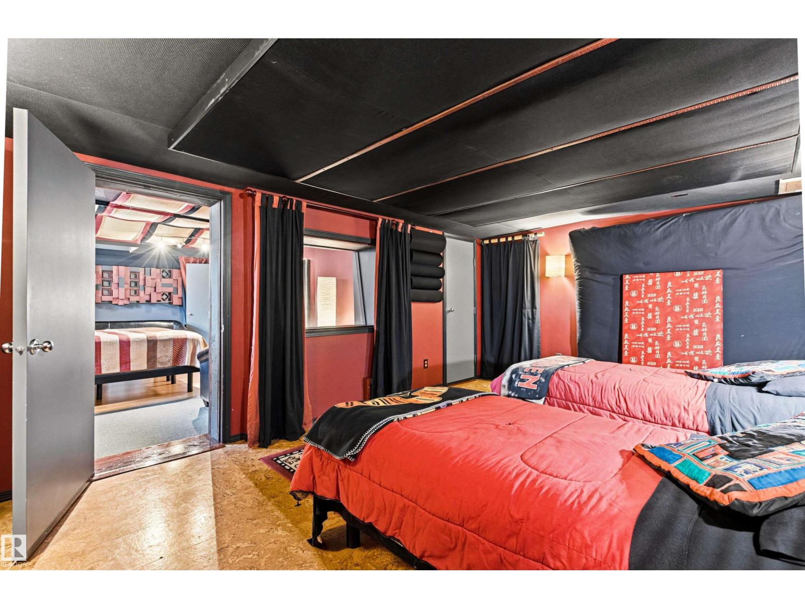 7 WESTVIEW PL - 43