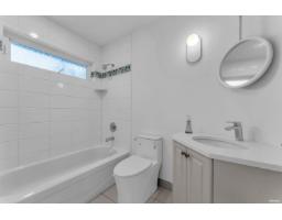 13688 32 Avenue, Surrey, BC V4P3C8 Photo 24