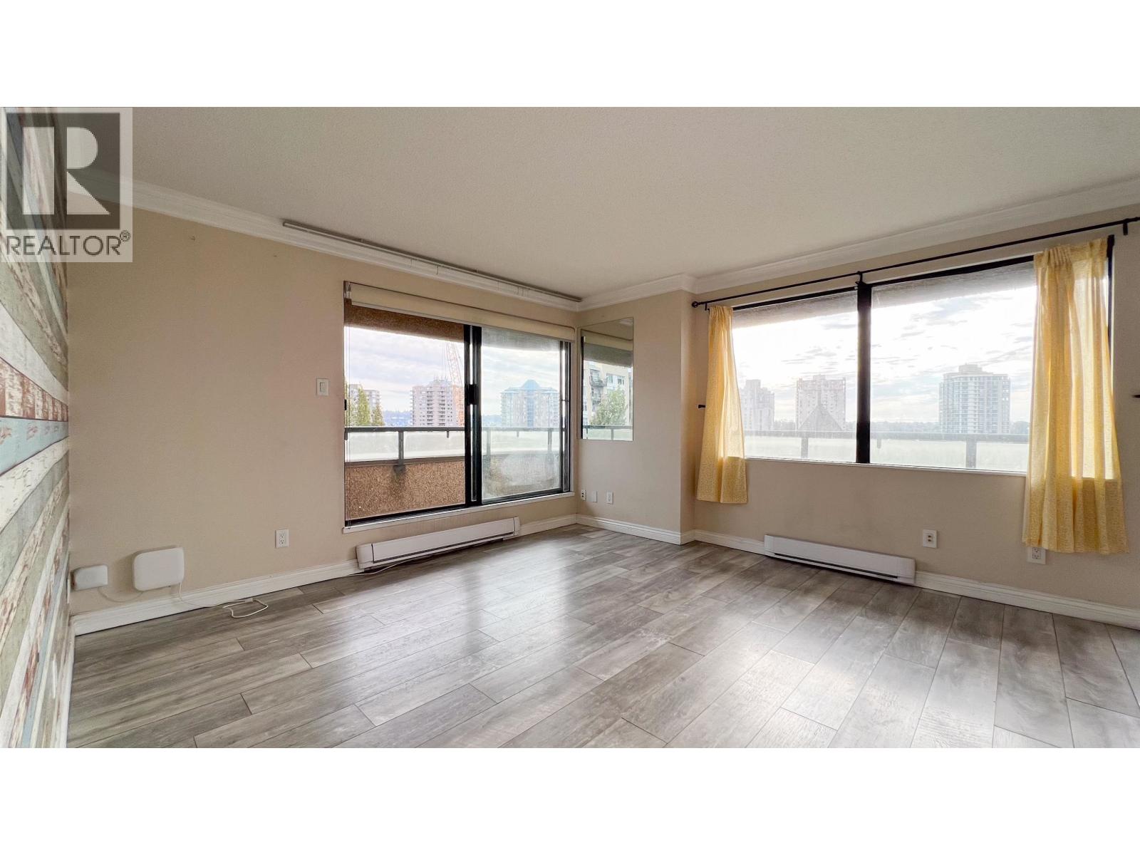 207 1026 QUEENS AVENUE, New Westminster