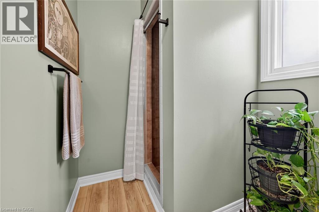 22 VANCE Crescent - 34