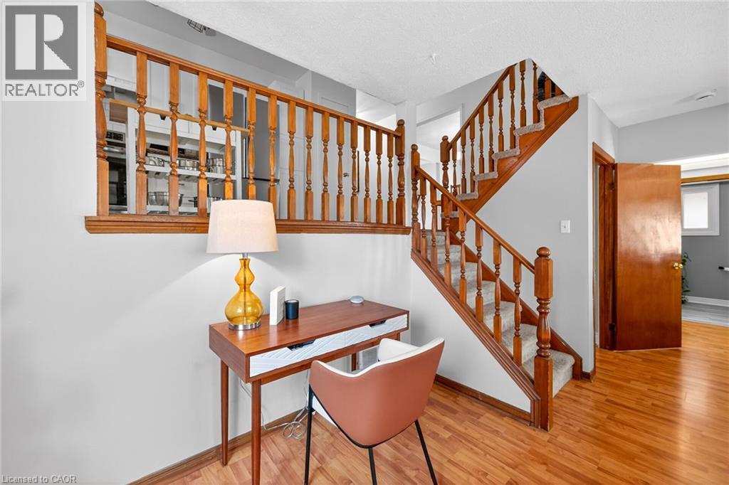 22 VANCE Crescent - 29
