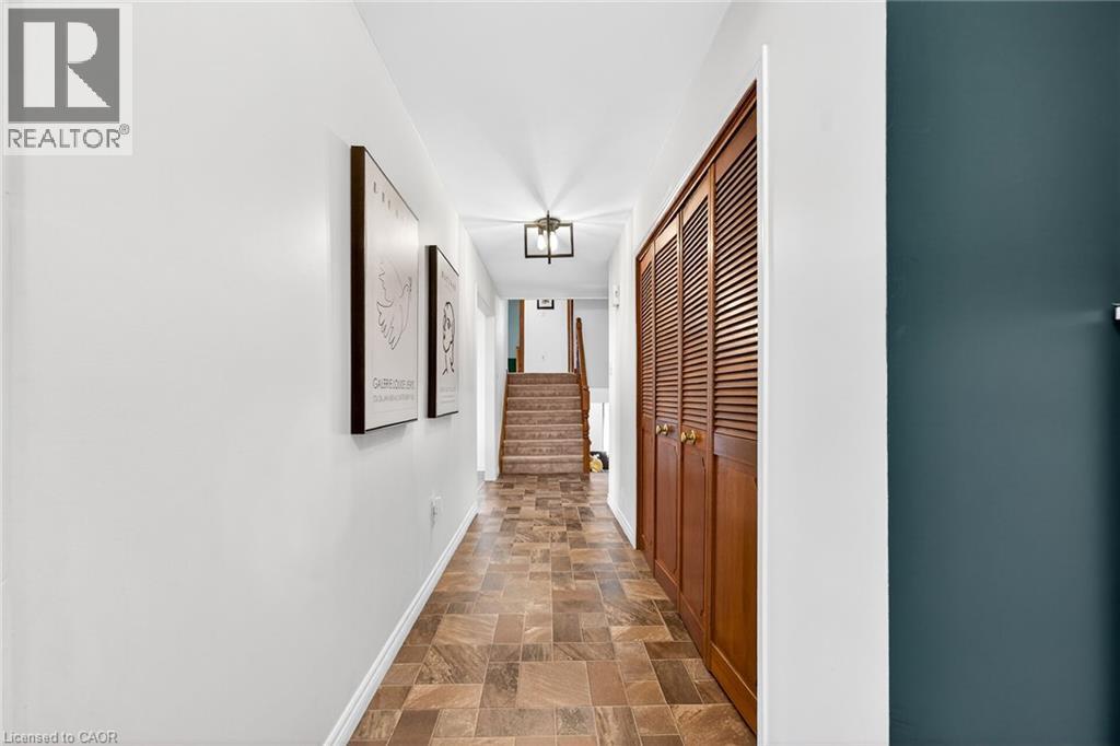 22 VANCE Crescent - 42
