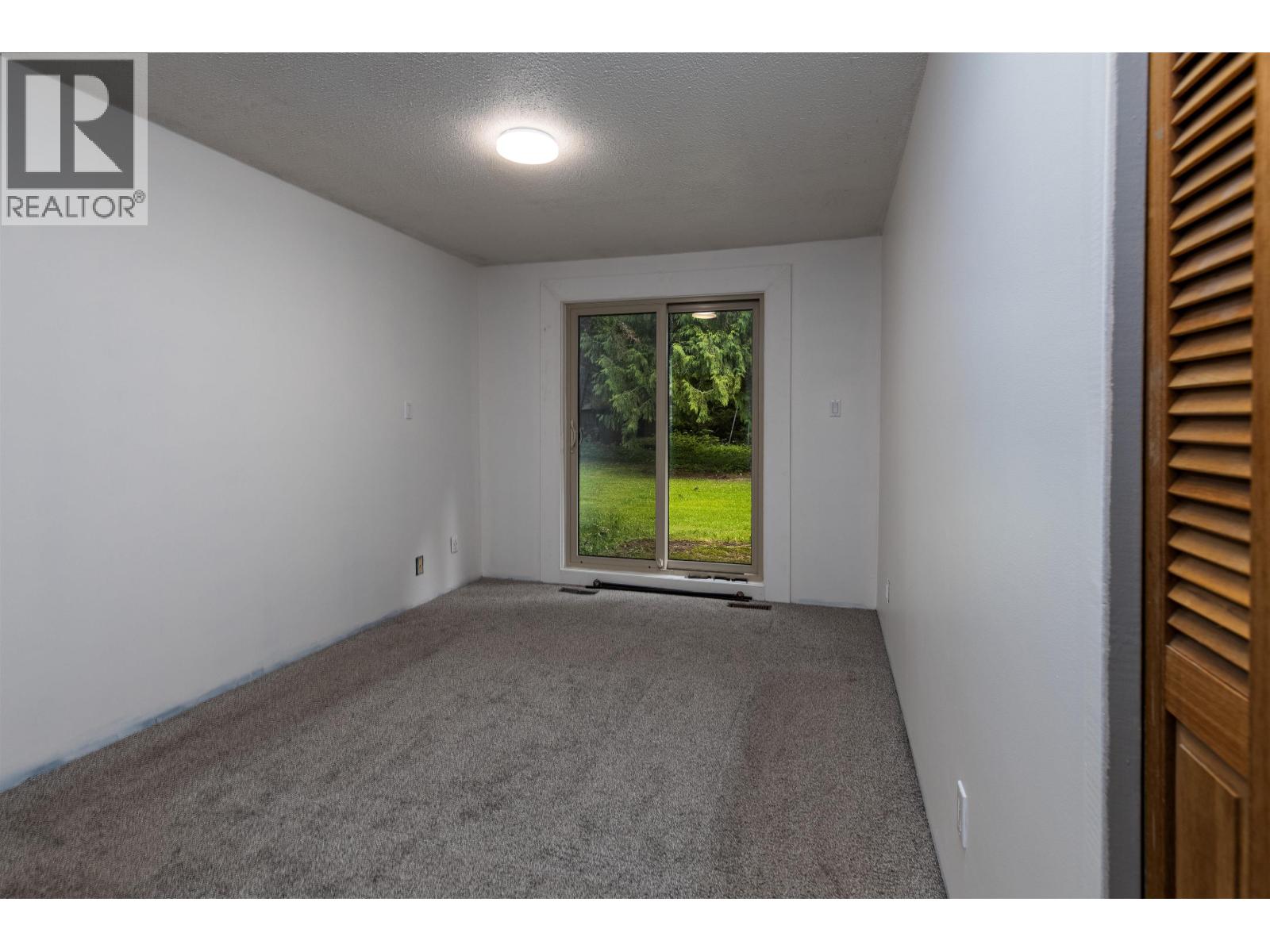 4668 MARTEN Drive, Terrace