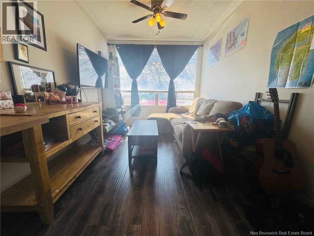 345 Victoria Street - 23