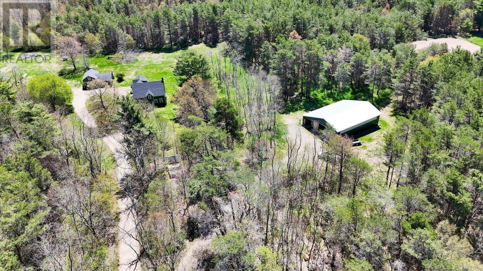 Property 33 of 39 of 8924 Highway 201