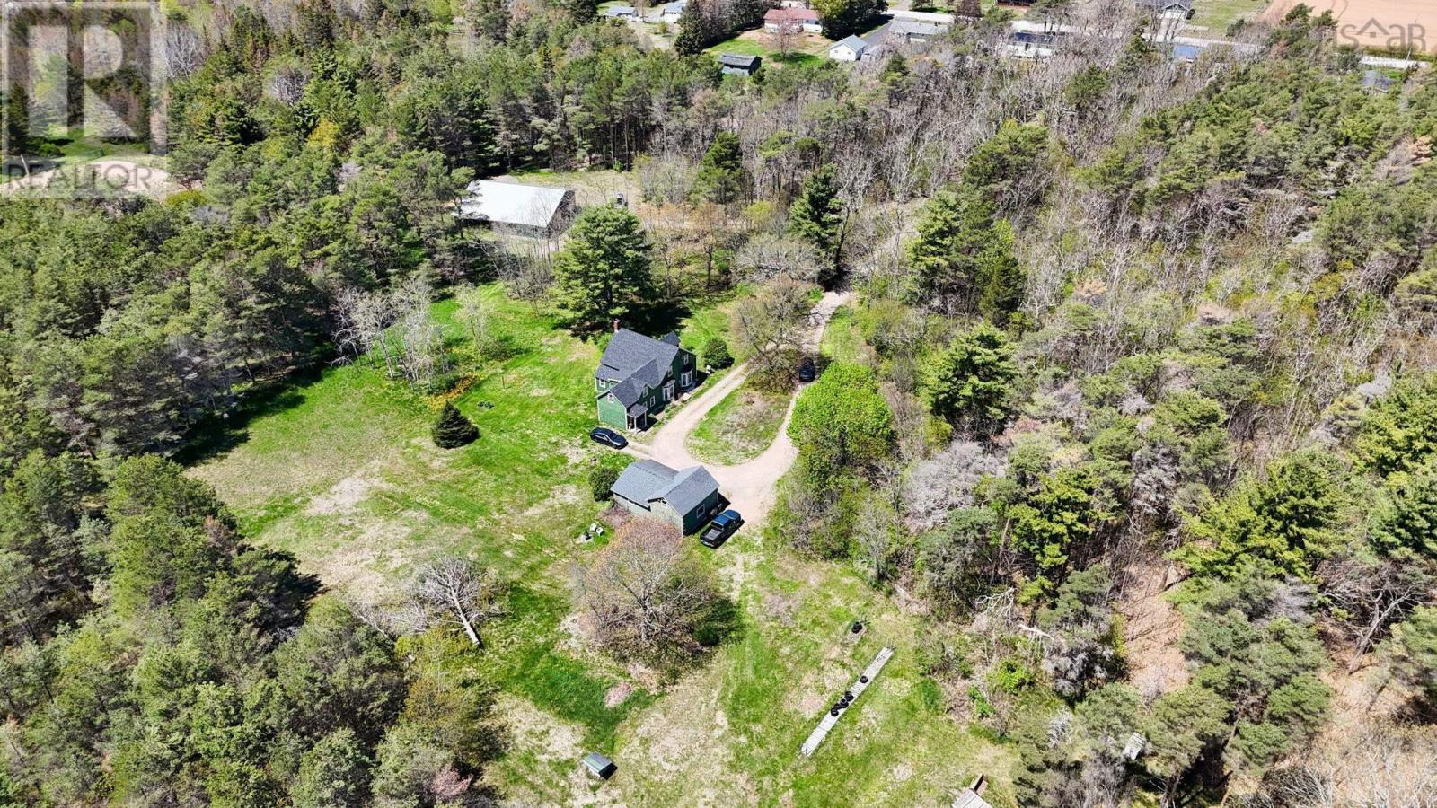8924 Highway 201 - 31