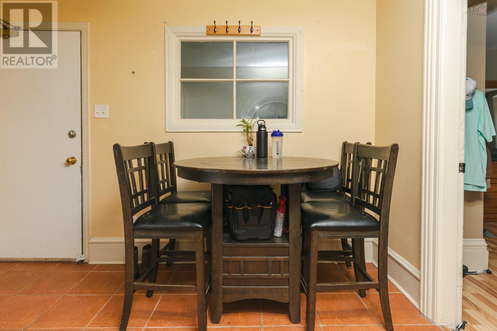 1178 Queen Street - 11
