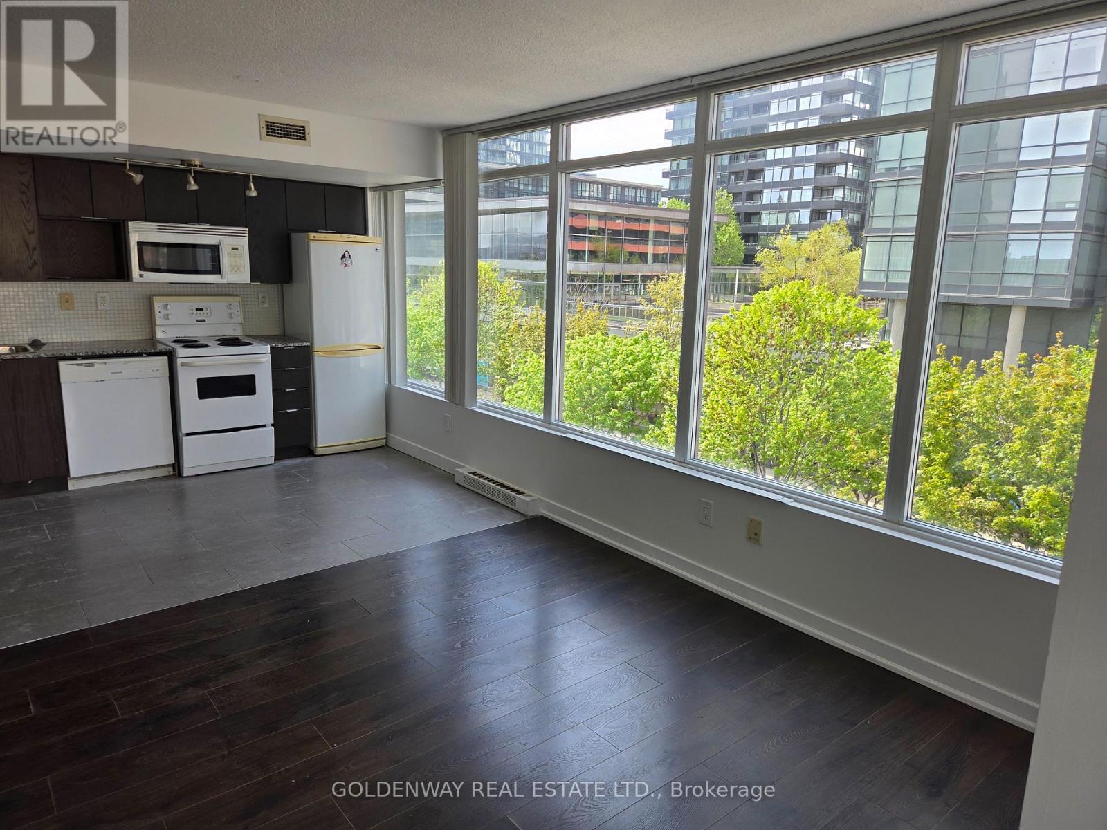 #617 15 BRUNEL COURT - 6