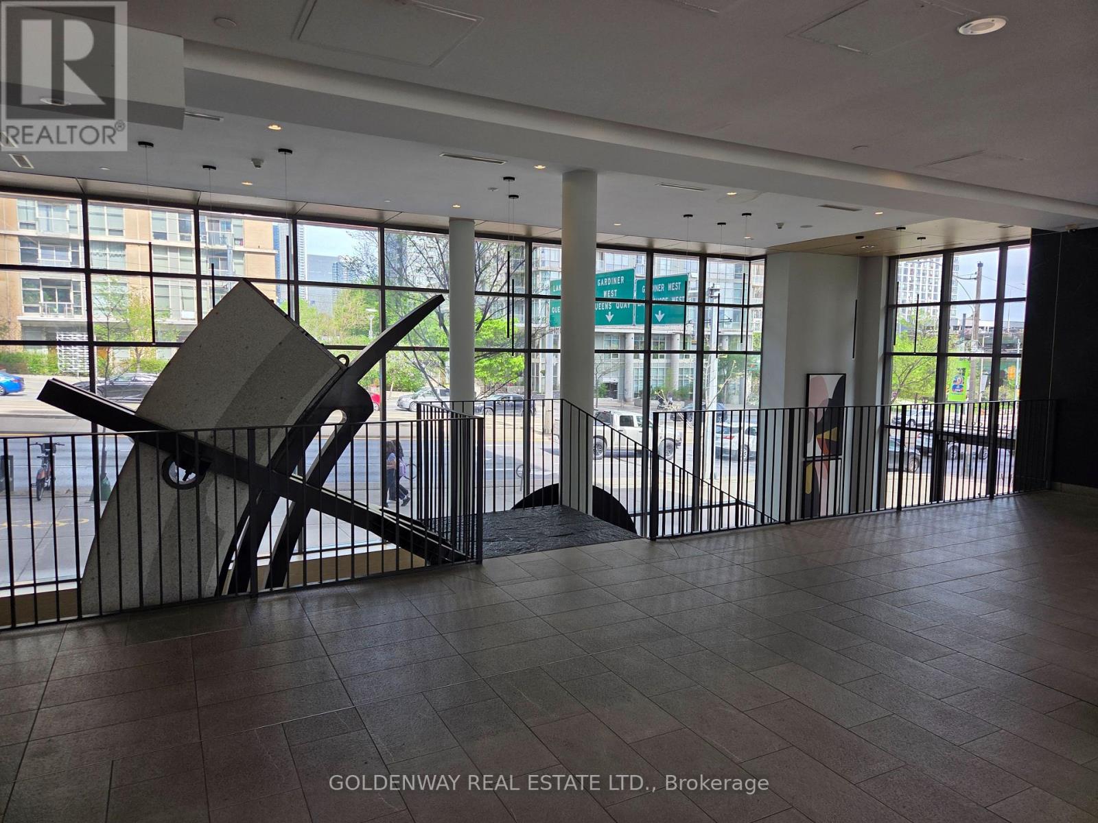 #617 15 BRUNEL COURT - Image 3
