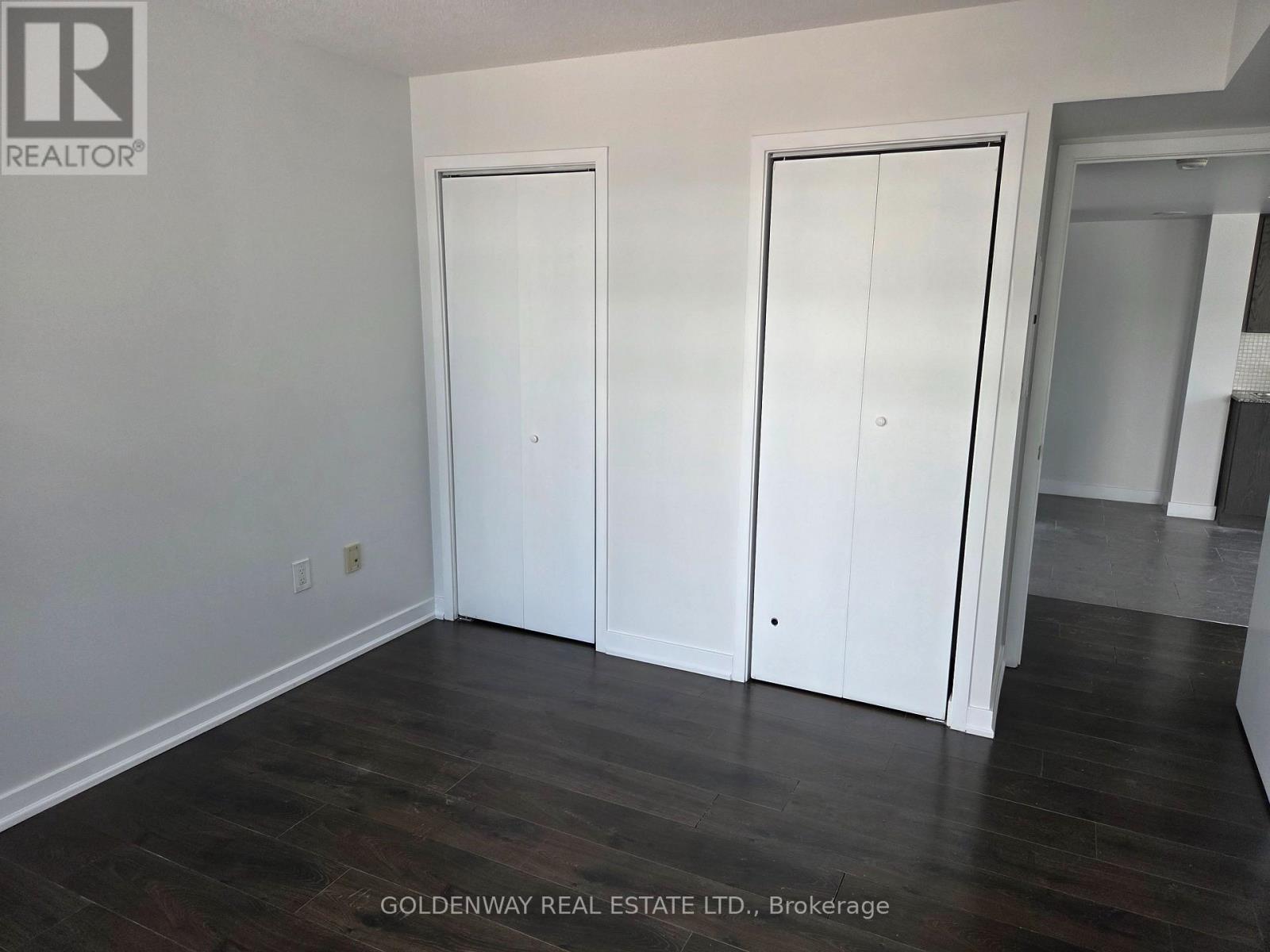#617 15 BRUNEL COURT - 12