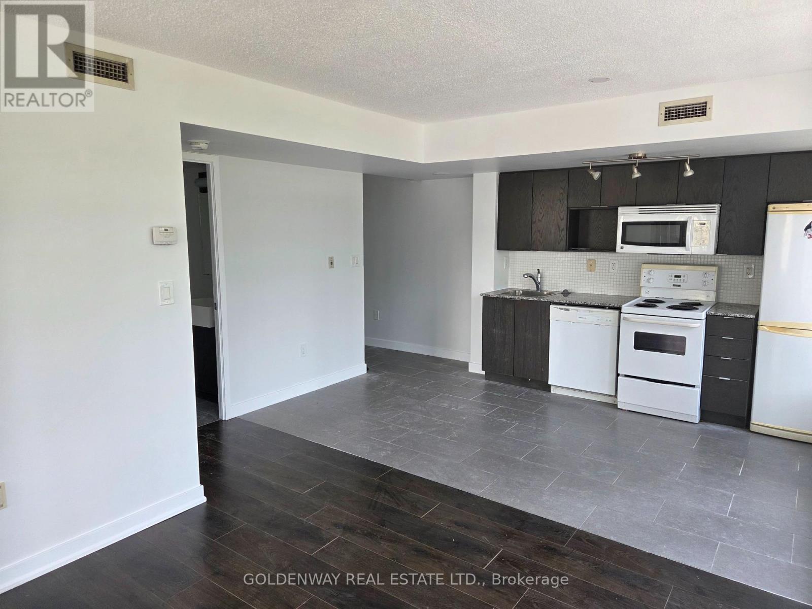 #617 15 BRUNEL COURT - 5