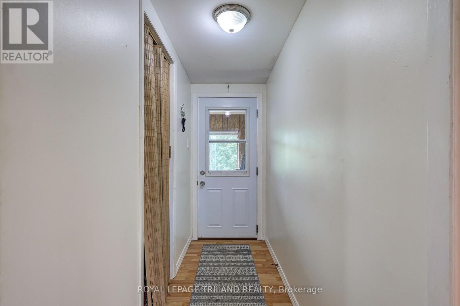 249 VICTORIA STREET - 14