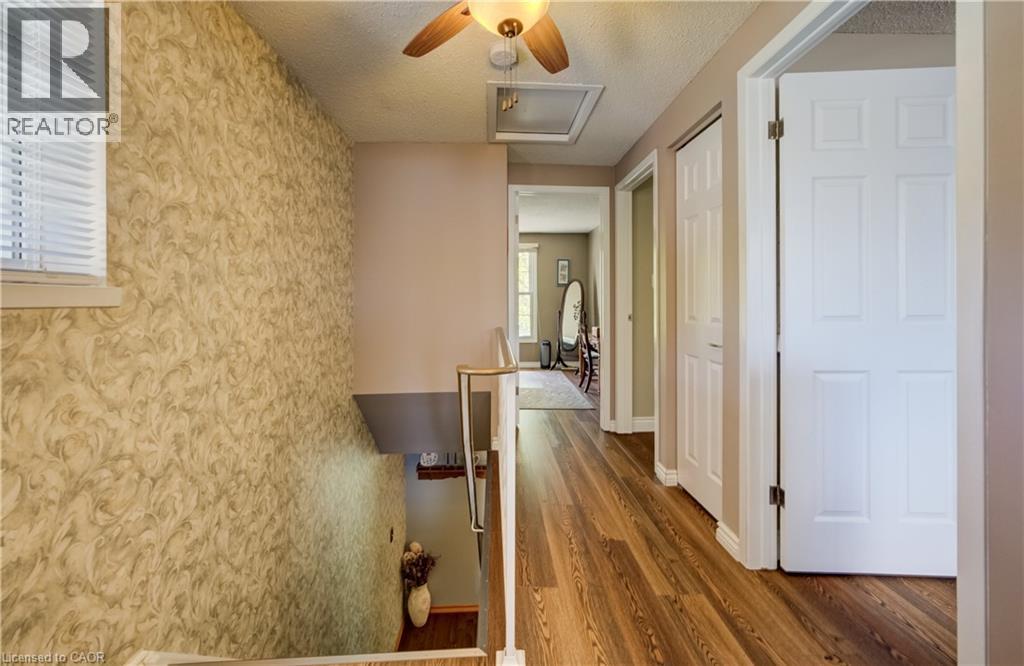 10 MEADOW WOODS Crescent, Kitchener, Ontario, N2N1S5 — Photo 15