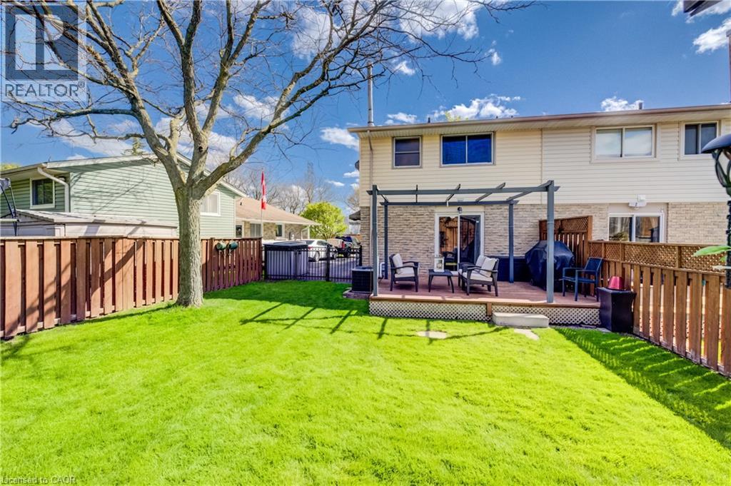 10 MEADOW WOODS Crescent, Kitchener, Ontario, N2N1S5 — Photo 30