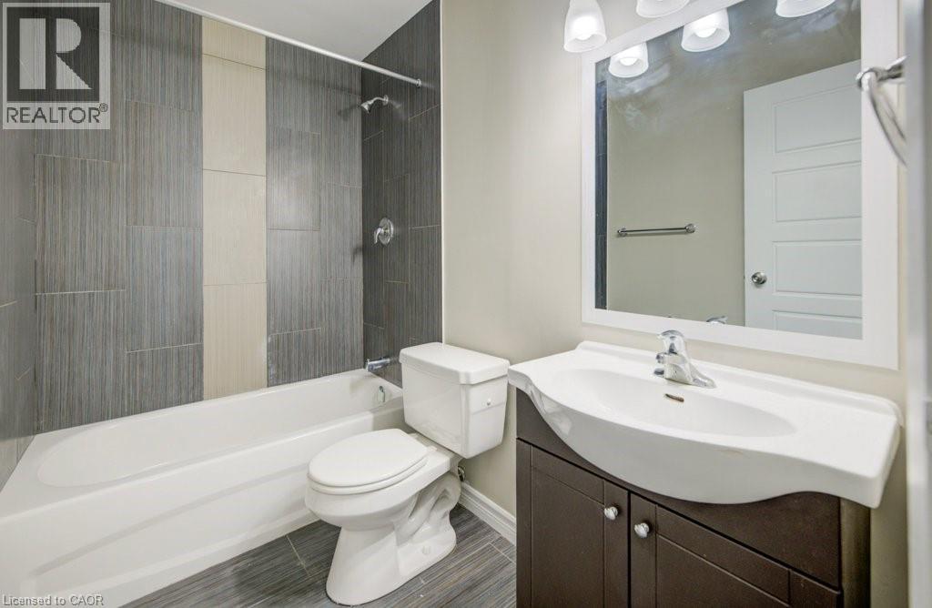 8 AMOS Avenue Unit# 6, Waterloo, Ontario, N2L2W7 — Photo 10