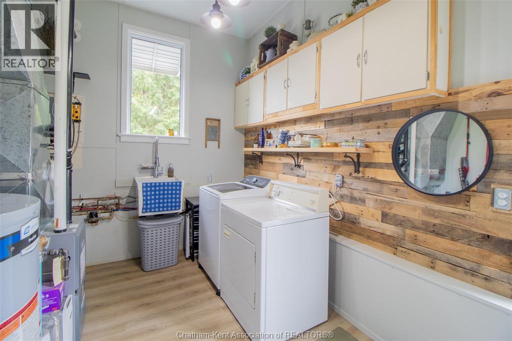 135 Alexandra AVENUE - 21