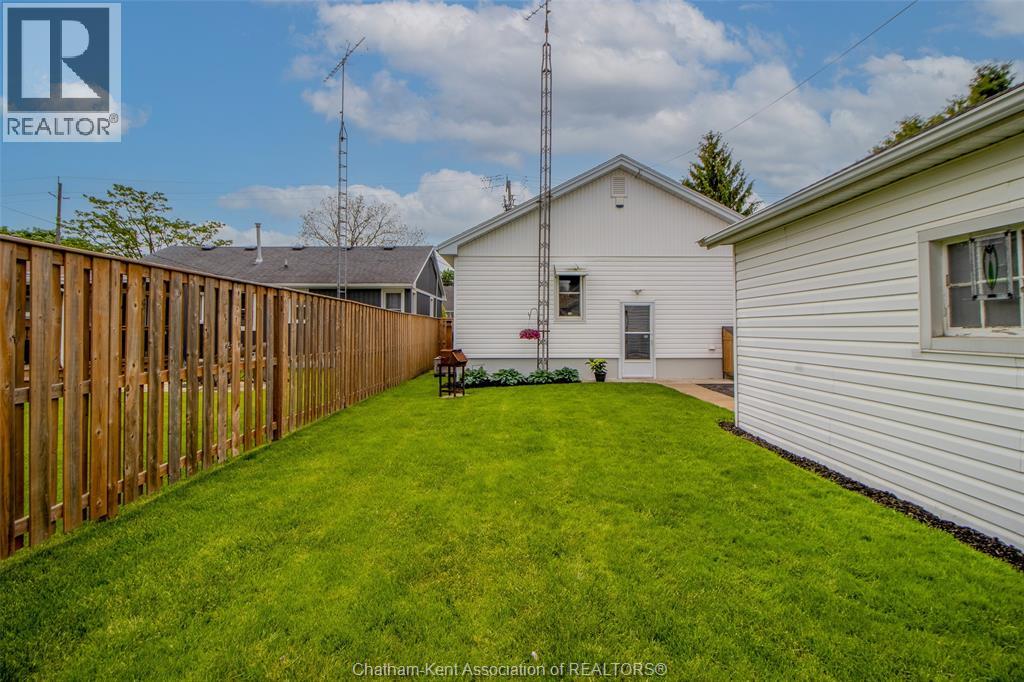 135 Alexandra AVENUE - 26