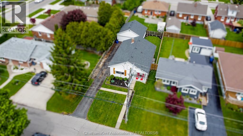 135 Alexandra AVENUE - 28