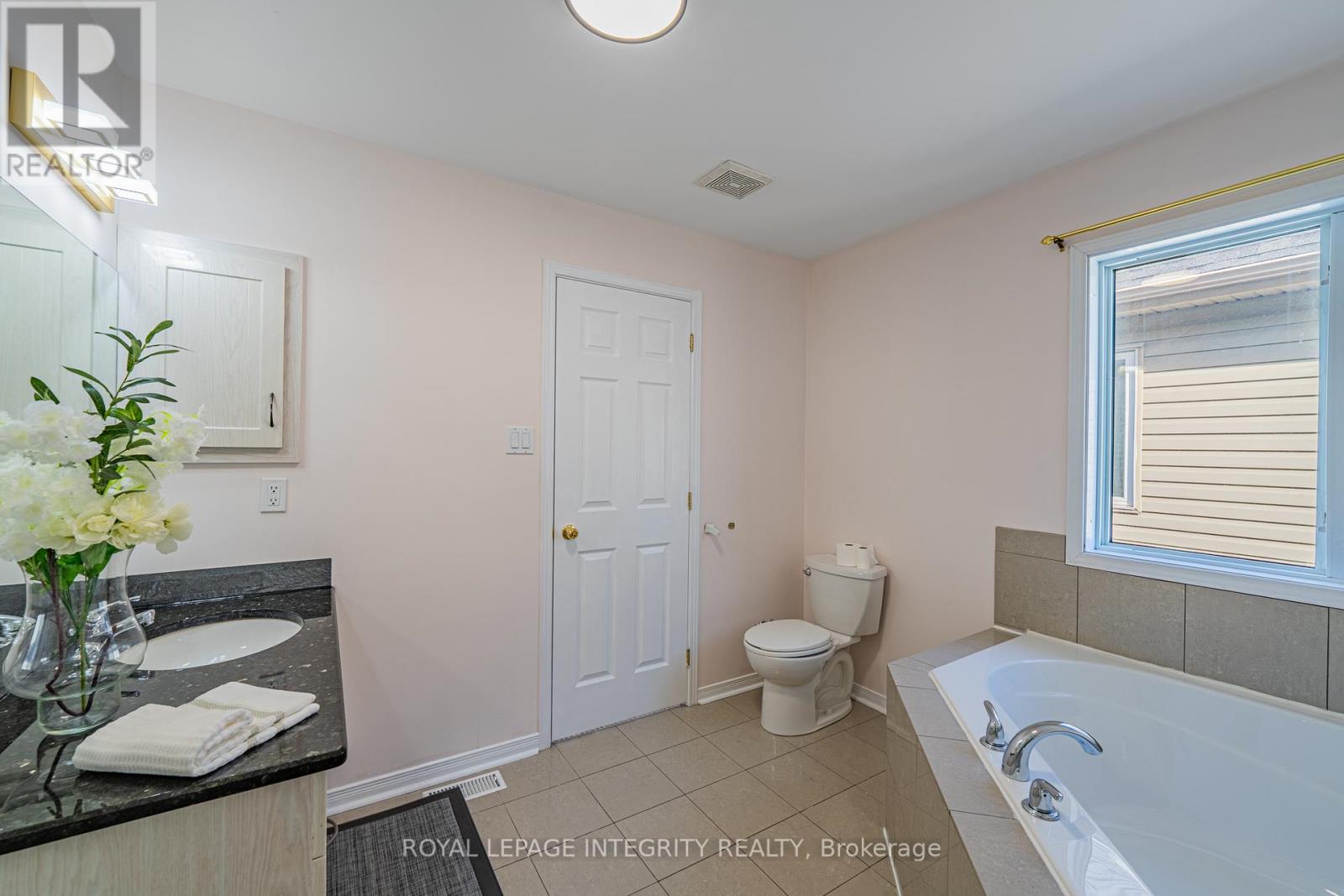 102 WHITESTONE DRIVE - 23