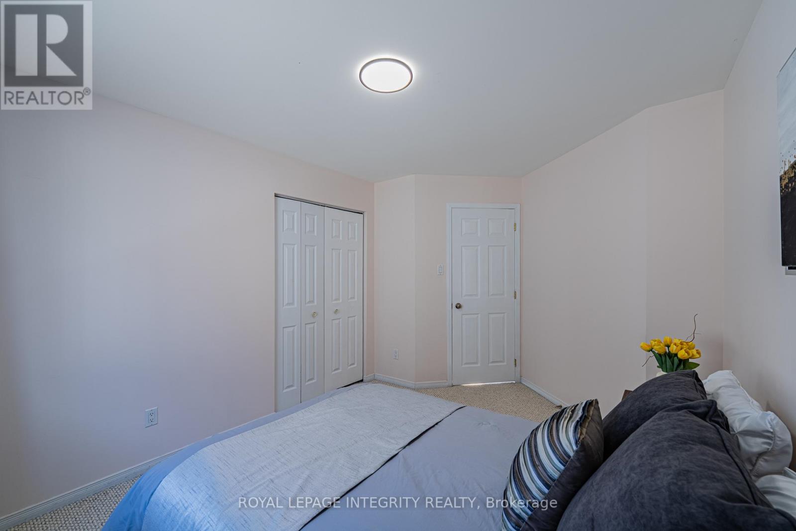 102 WHITESTONE DRIVE - 27