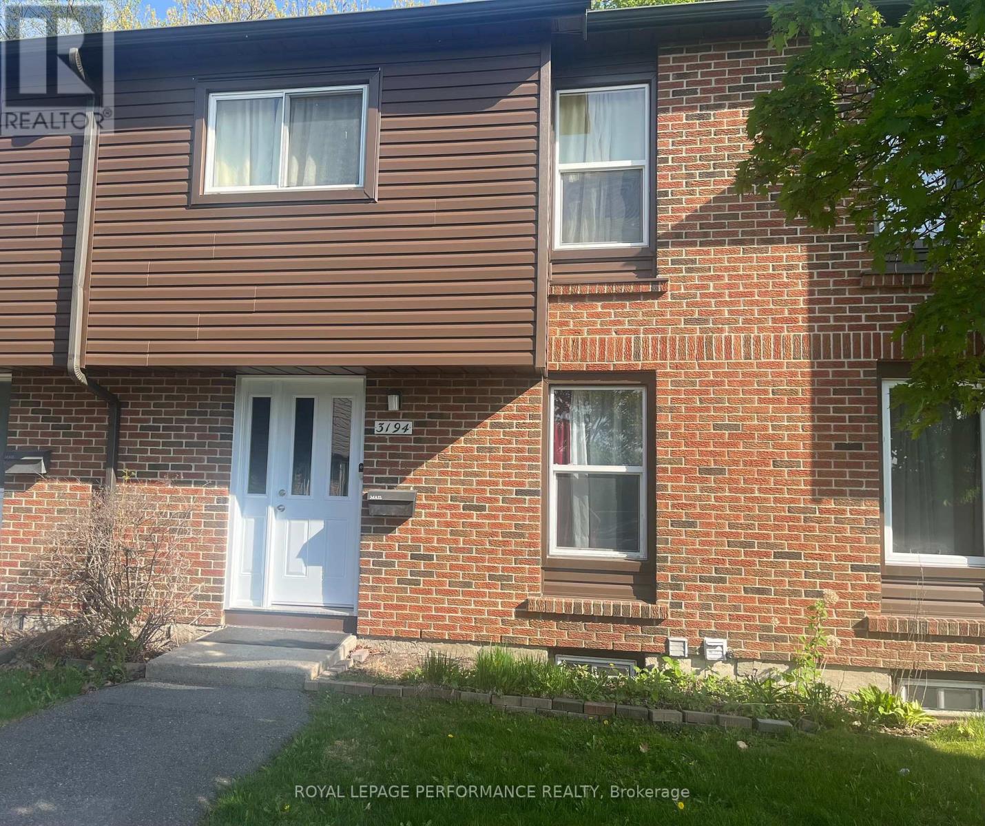 3194 STOCKTON DRIVE - 1