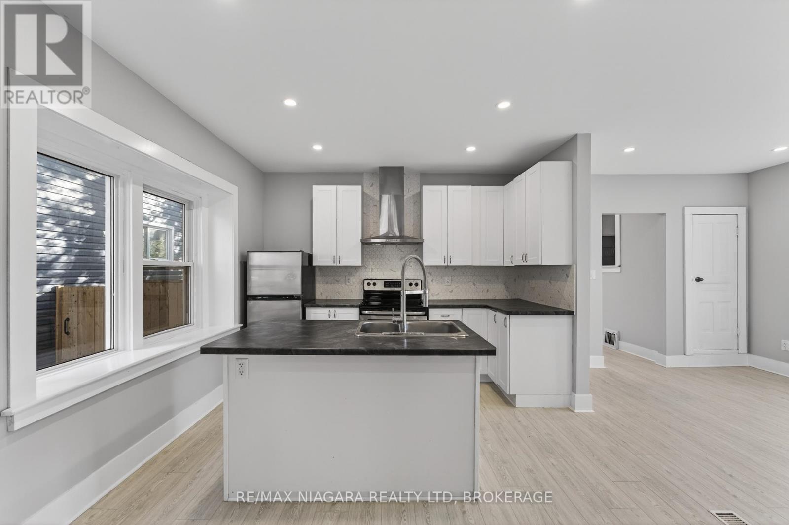 173 LAKE STREET - 15