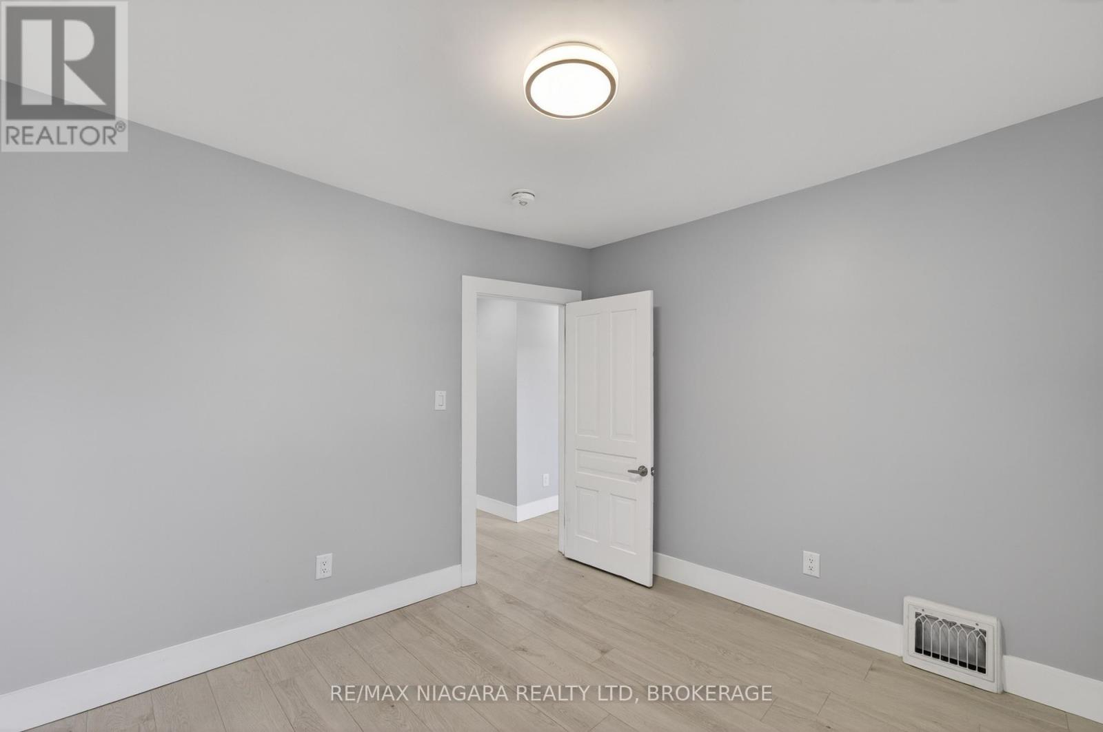 173 LAKE STREET - 28