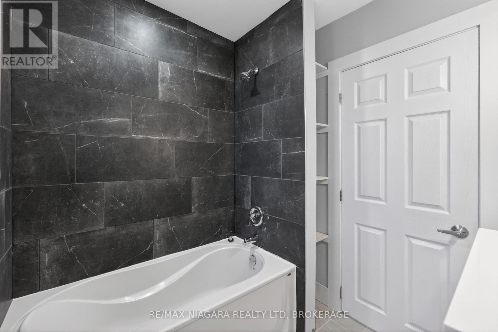 173 LAKE STREET - 31