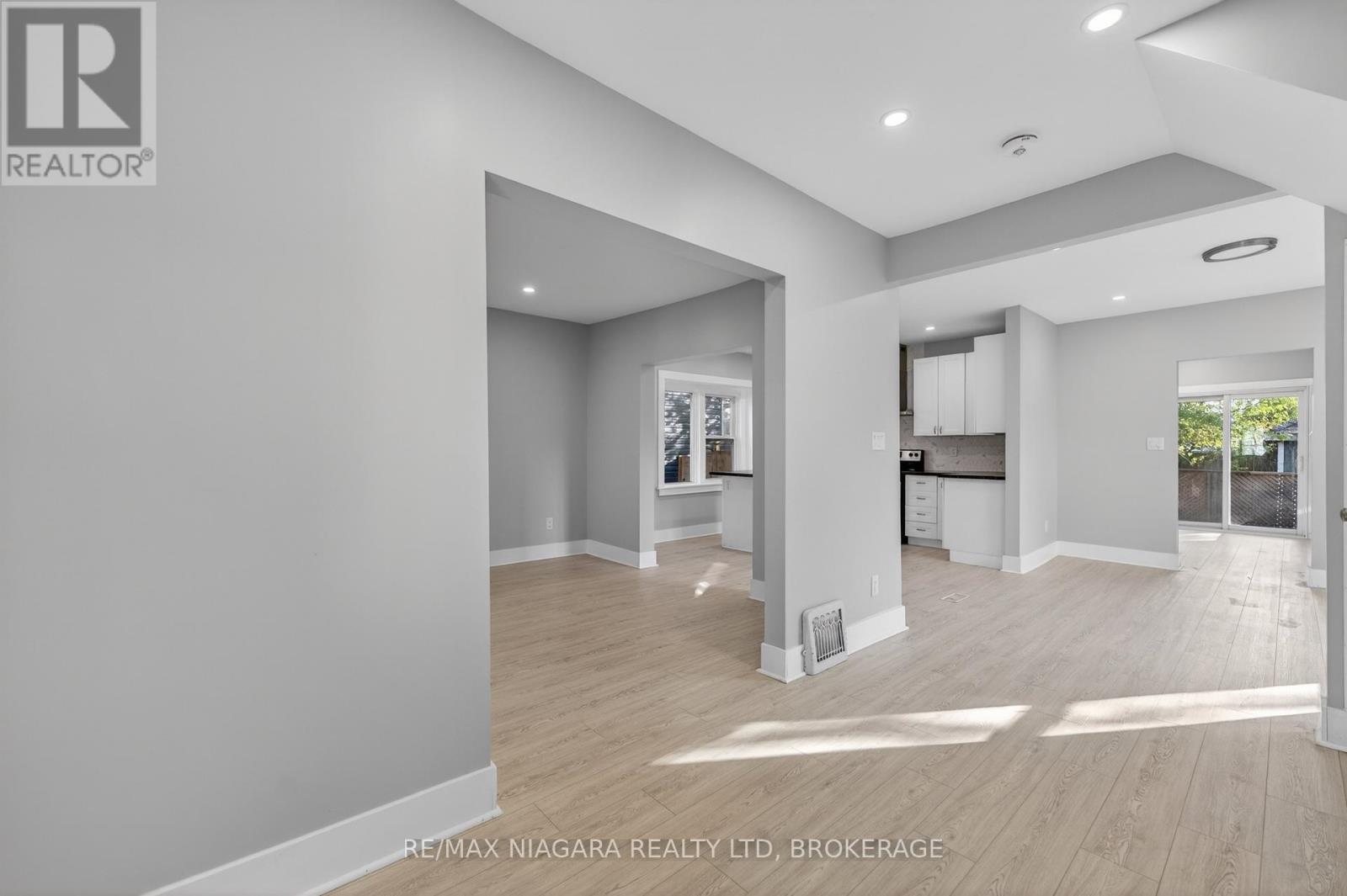 173 LAKE STREET - 9