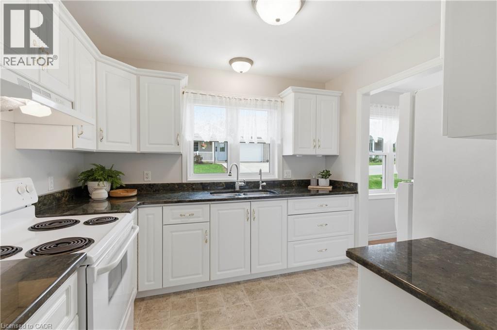 15 POND VIEW Drive, Wellesley, Ontario, N0B2T0 — Photo 12