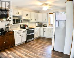Bedroom - 55 Forbes Road, Northern Bruce Peninsula, ON N0H2T0 Photo 8