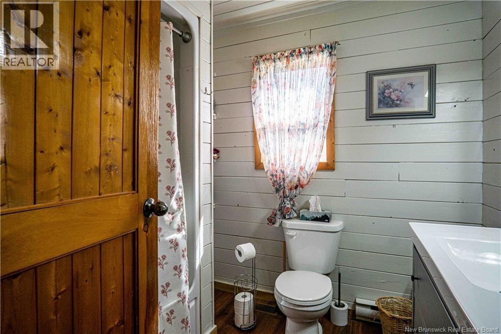 10 Edgewater Lane - 22