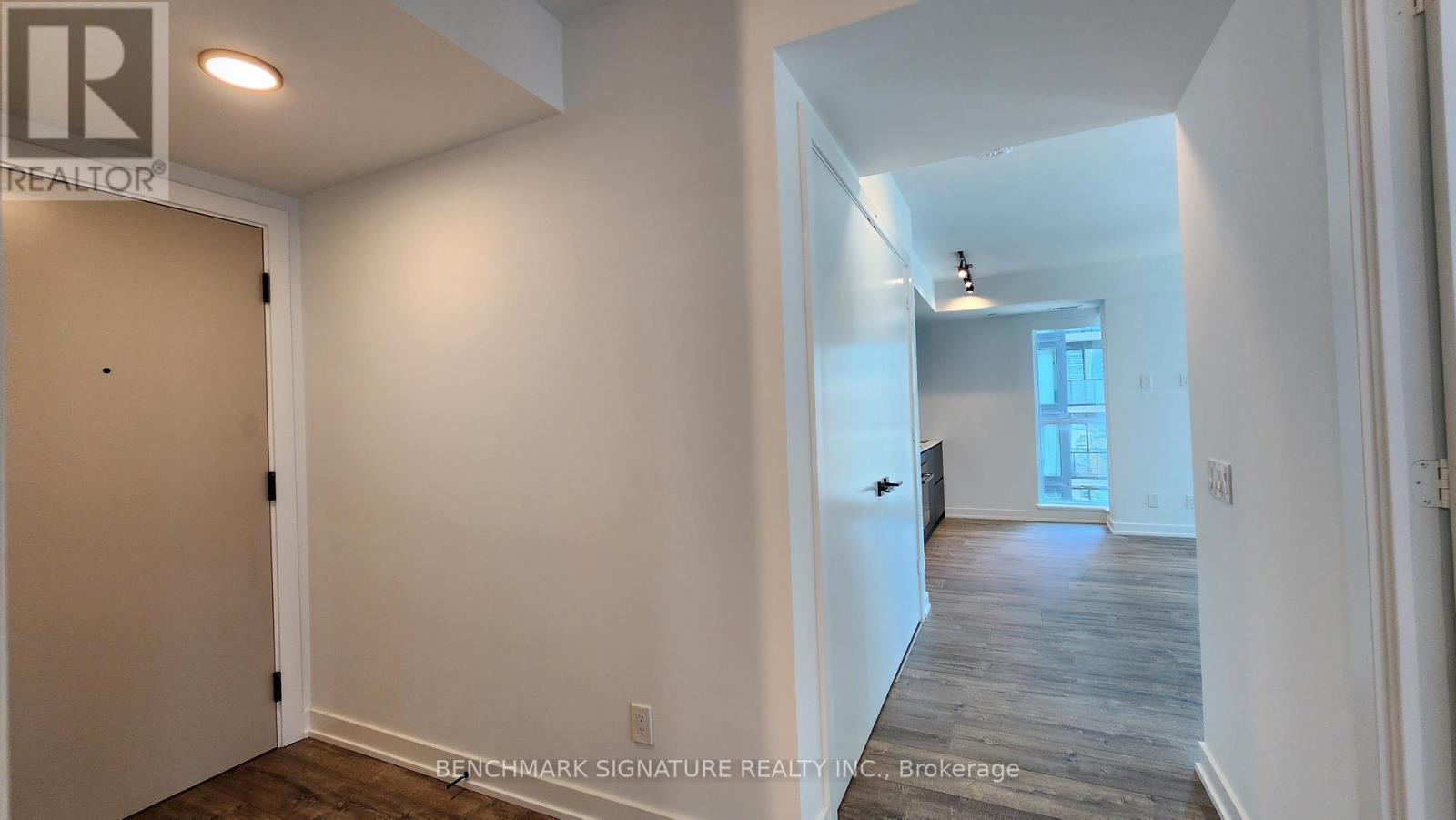 #1506 327 KING STREET W - 8