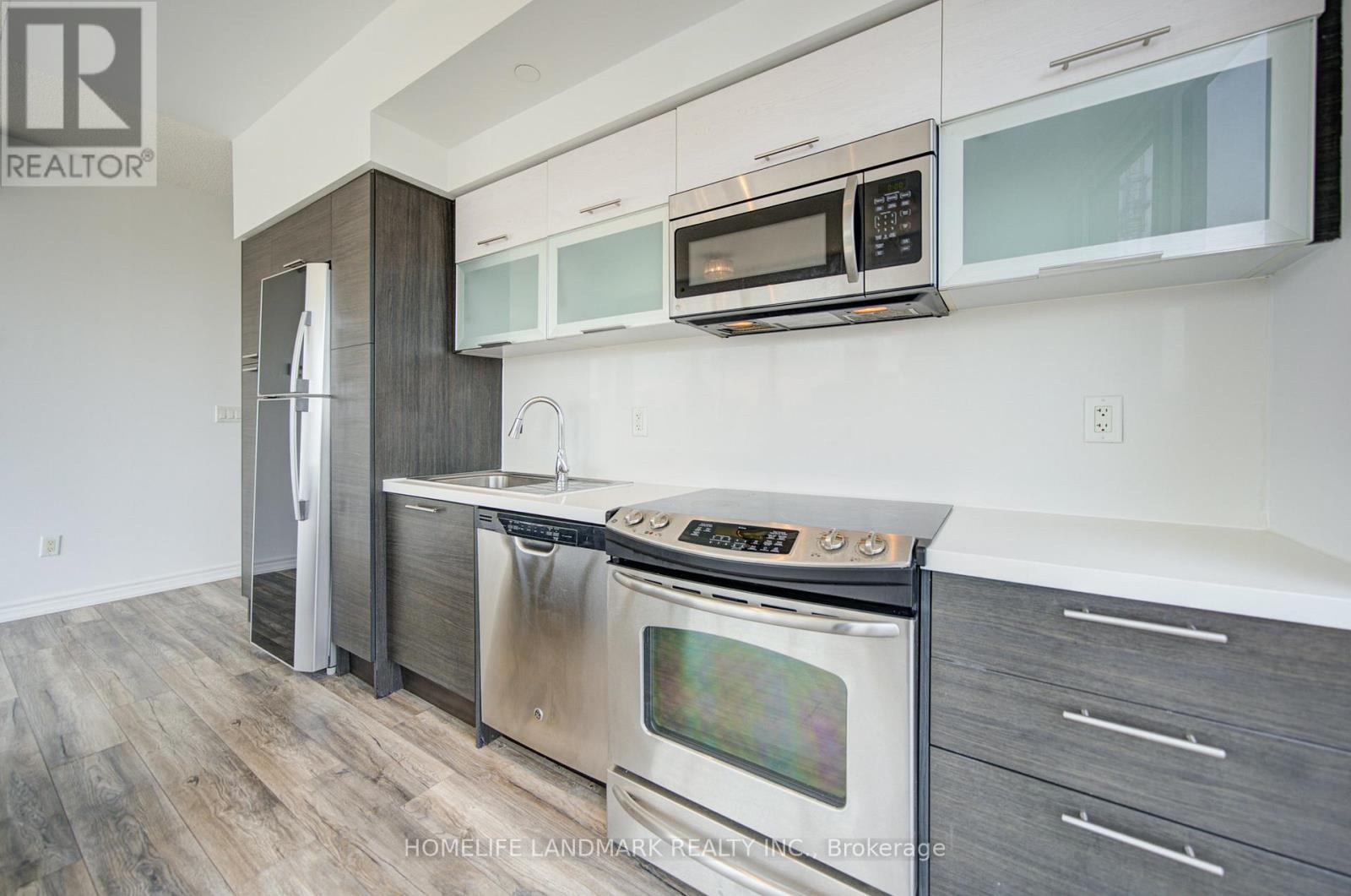 #3307 386 YONGE STREET - 11