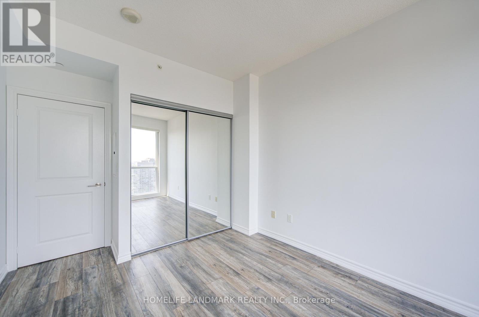 #3307 386 YONGE STREET - 23