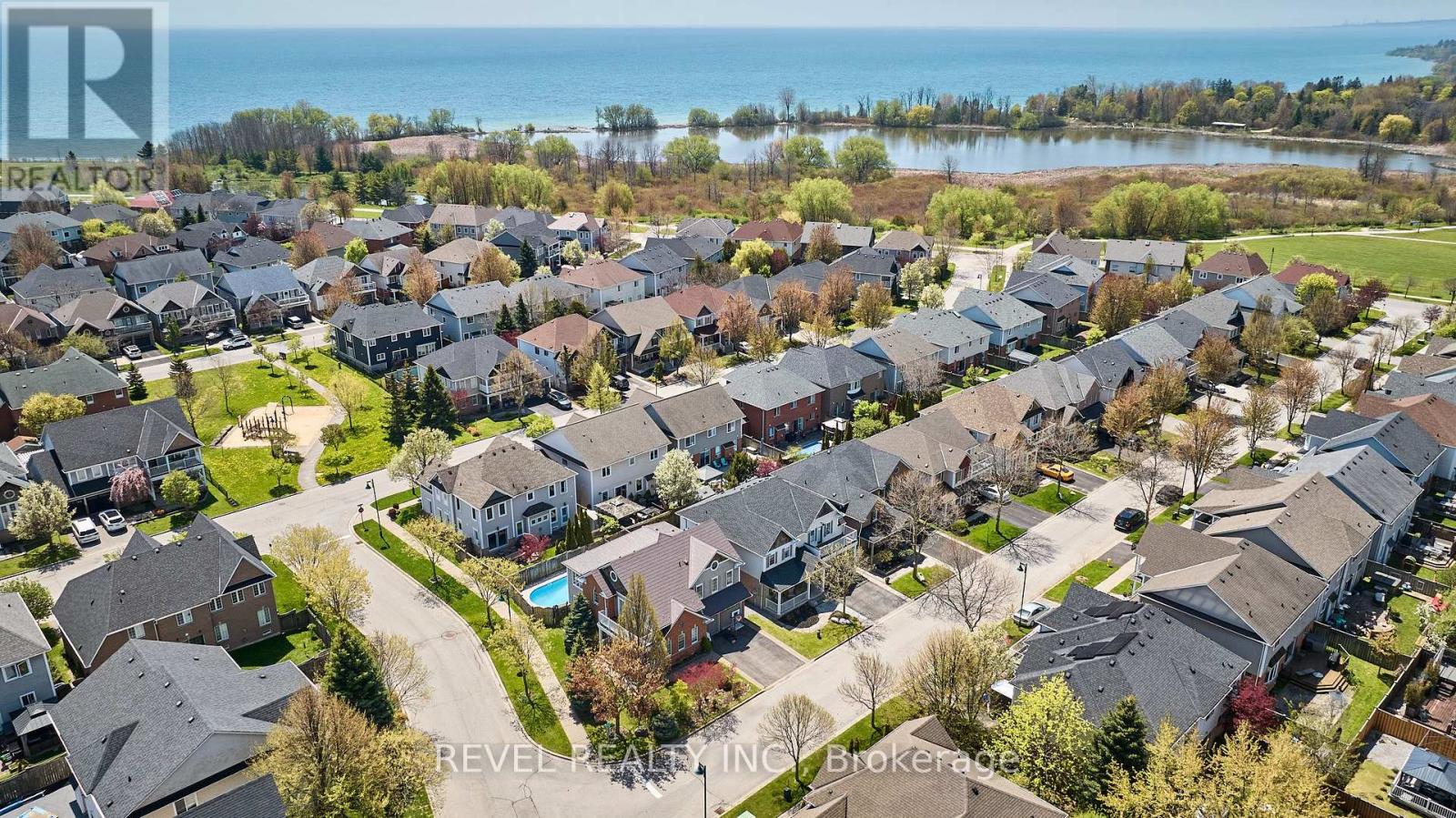 21 PARISH AVENUE - 33