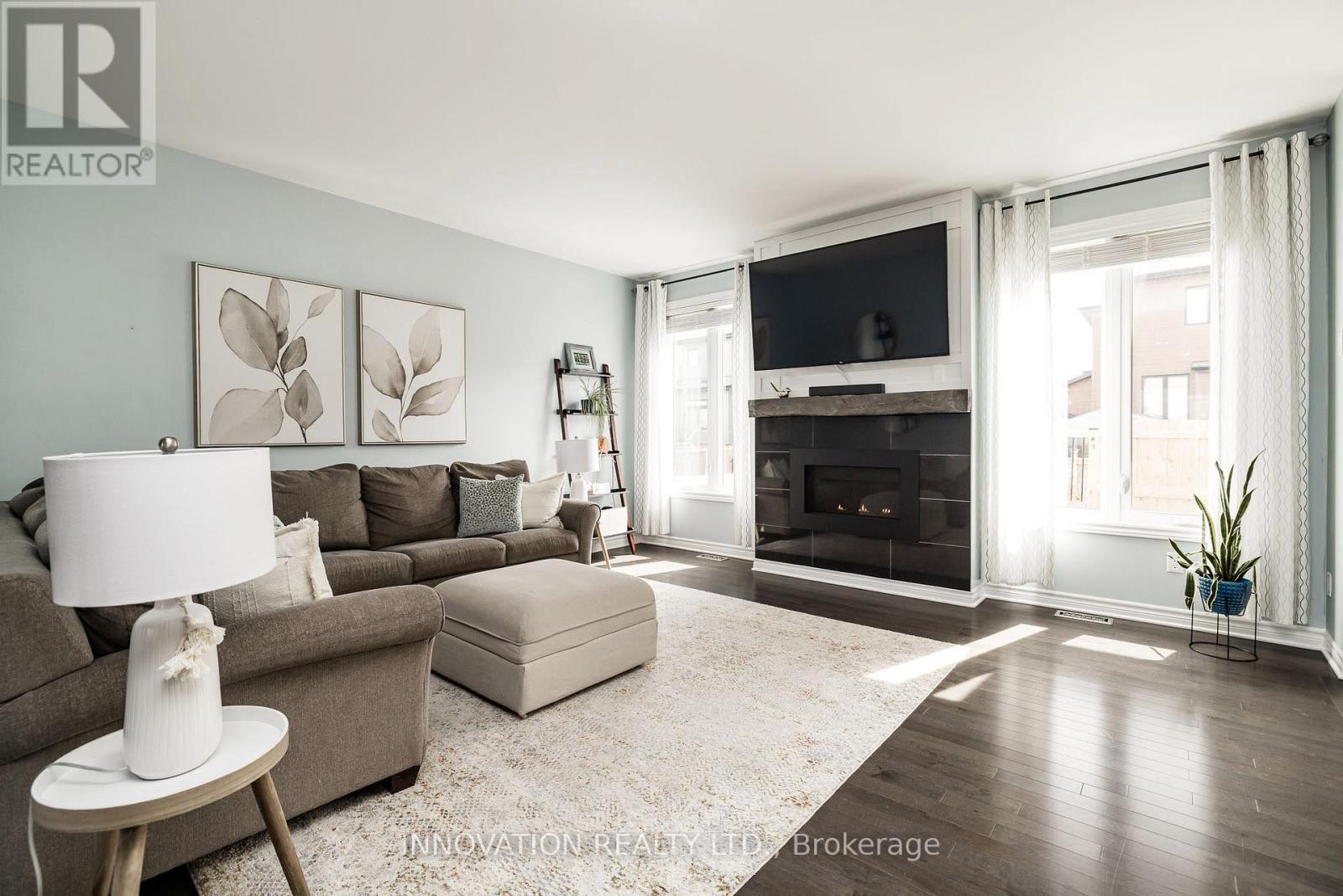 230 KING STREET - 11