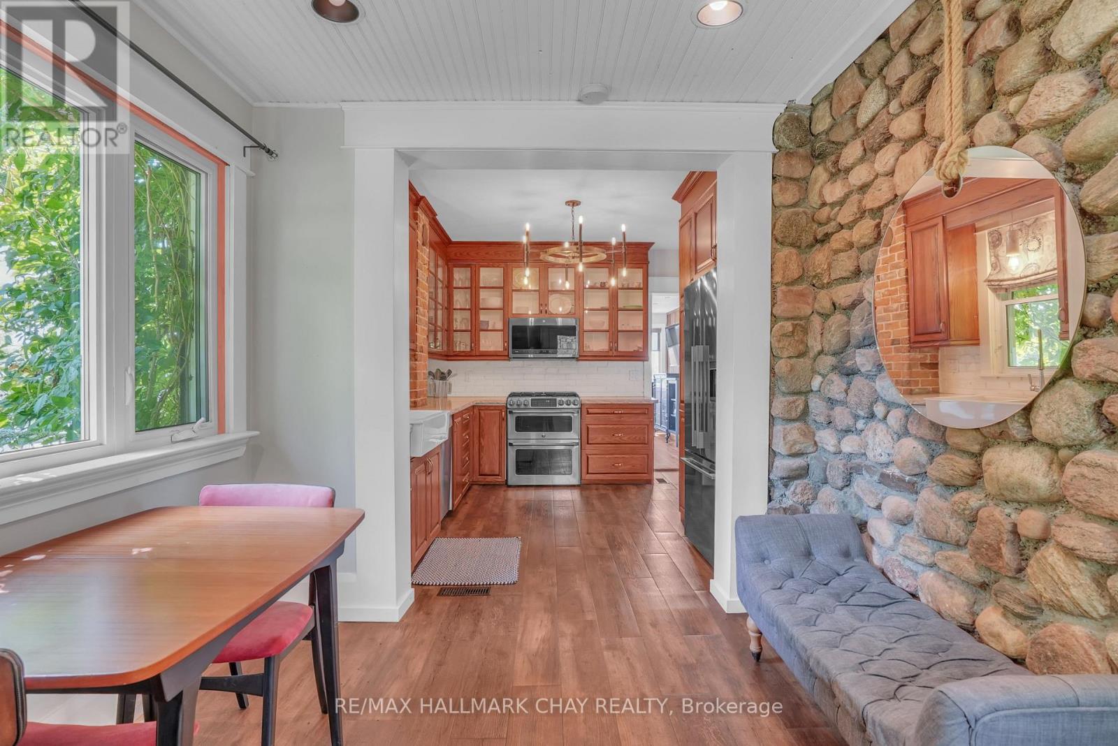 2473 RONALD ROAD - 11