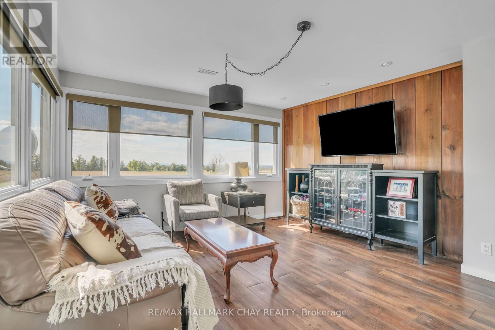 2473 RONALD ROAD - 20
