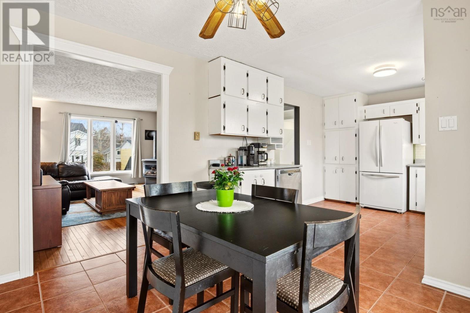 29 Seawood Avenue - 11