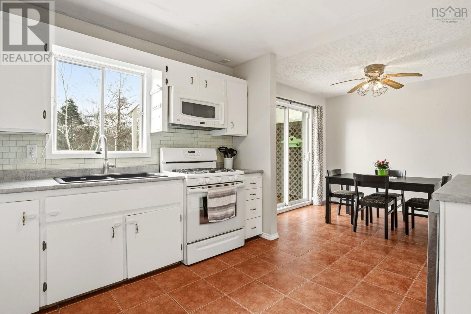 29 Seawood Avenue - 7