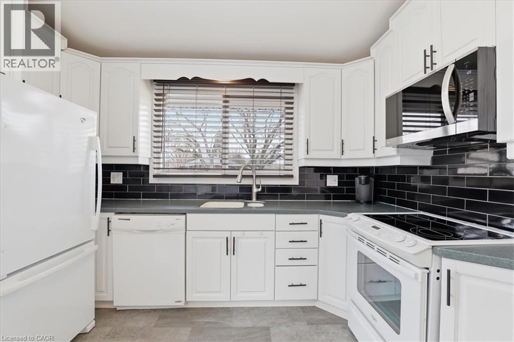 81 NORTH PARK Crescent, Woodstock, Ontario, N4S7M1 — Photo 17