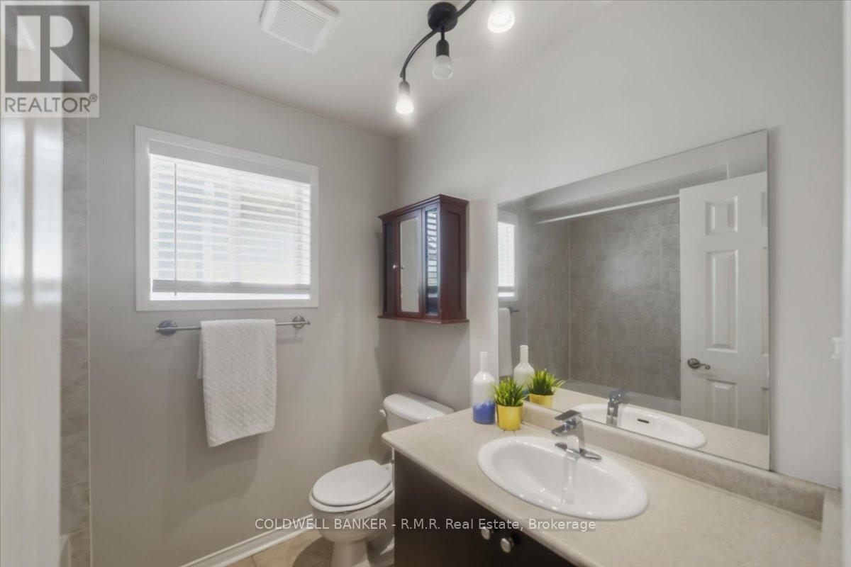 45 ANGIER CRESCENT - 34