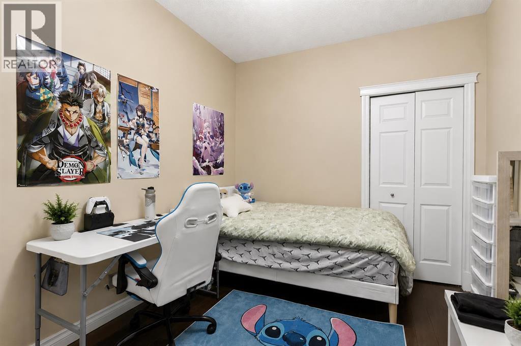 #7305 14 Hemlock Crescent SW - 21