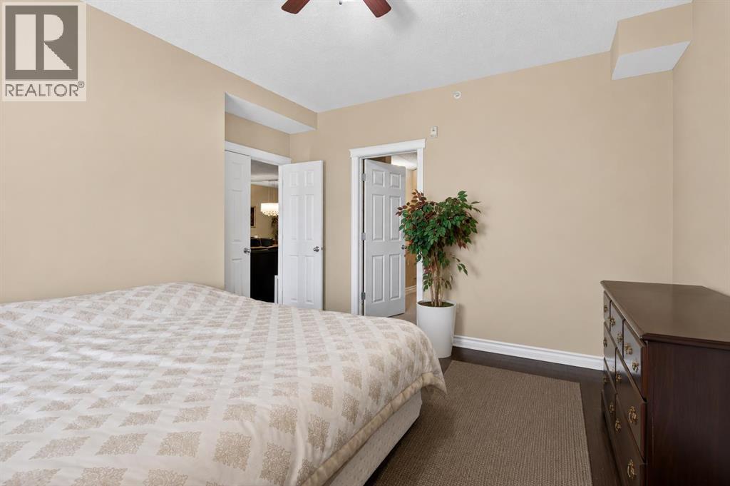 #7305 14 Hemlock Crescent SW - 25