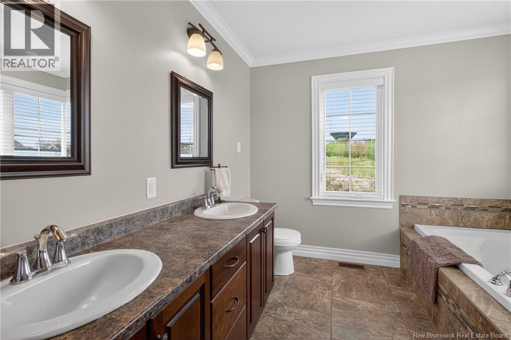 5 Blackstone Drive - 33