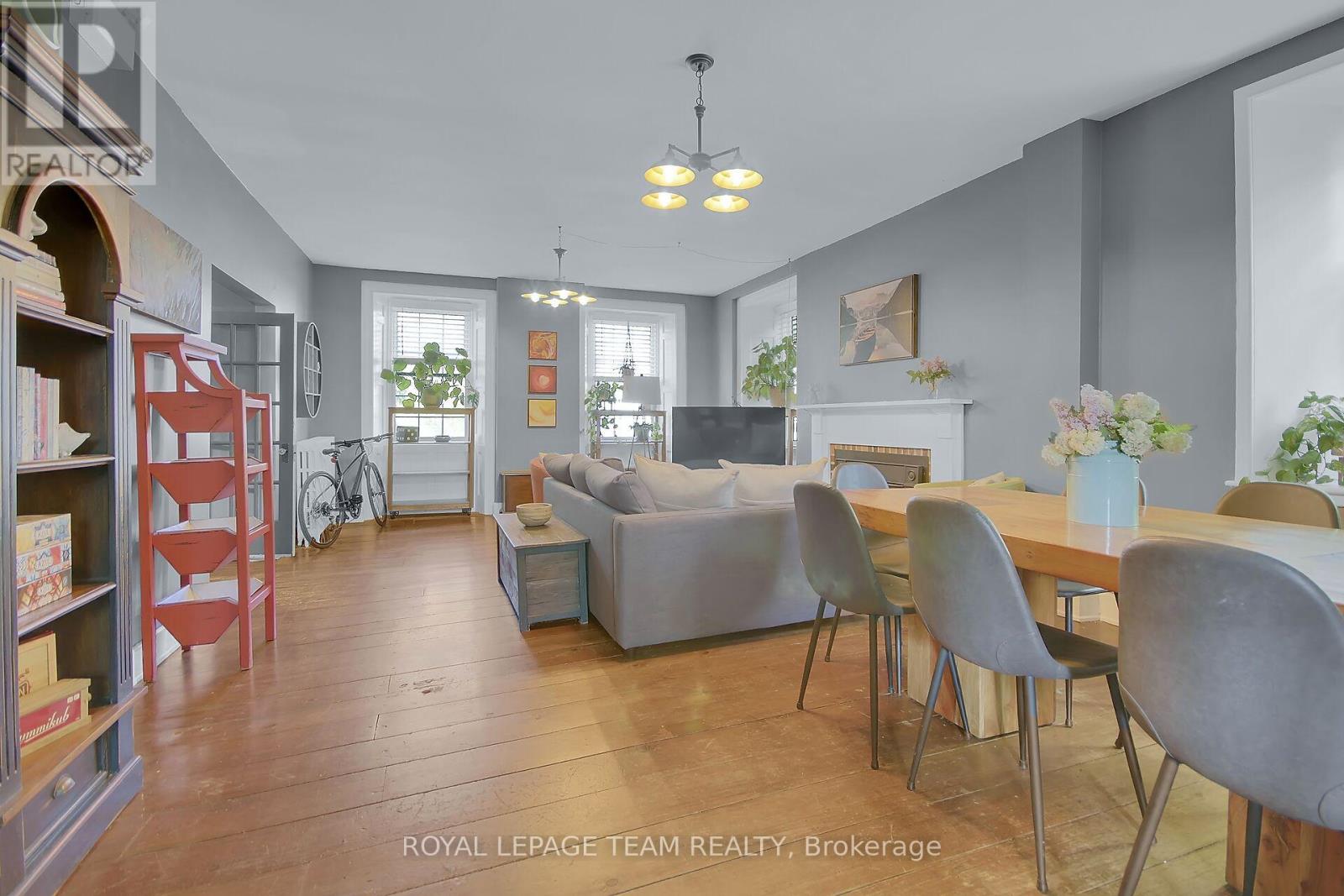 6 SPENCER STREET S - 21