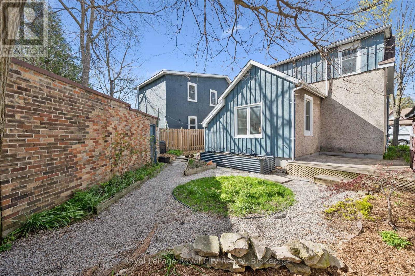 199 NEEVE STREET - 34